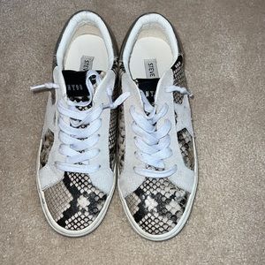 Steve Madden sneakers
